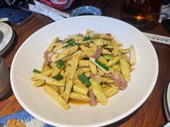玉米笋烧风干肉-德叔阙里·衢州菜馆(月湖店)
