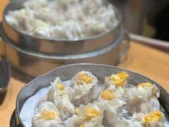 蛋黄鲜肉烧麦-真真鲜馄饨店(启蒙路店)