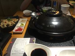 -洪氏嗨捞·广东猪肚鸡·椰子鸡火锅(西咸万象城店)