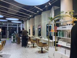 -PE SALON 
