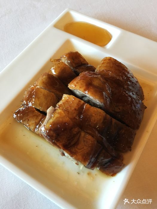 丽思卡尔顿·丽轩中餐厅明炉吊烧鹅图片 - 第1张