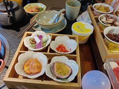 -菌自由丨野生菌火锅特色庭院餐厅(丽江古城店)