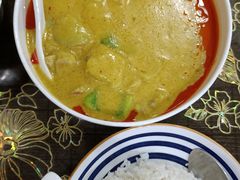 咖喱牛腩饭-家利美食店