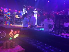 -喜鹊音乐酒馆(西街店)