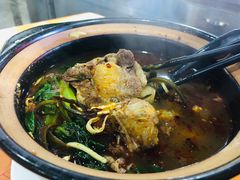 牛尾砂锅-清真·穆萨砂锅(大皮院店)