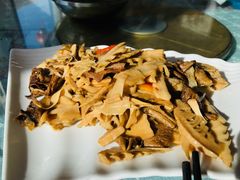 -天天向上素食餐厅(五台山店)