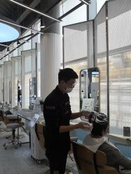 -PE SALON 