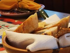 餐前面包配黄油-弗兰克牛排西餐厅Ribone steak house(柠檬花园店)