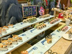 -大中华希尔顿酒店-念自助餐·嗨啤·小龙虾