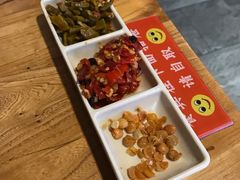 自助小料-湘人龙记老长沙米粉(华普国际大厦店)
