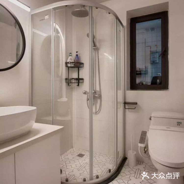 卫生间内部做了干湿分离的设计