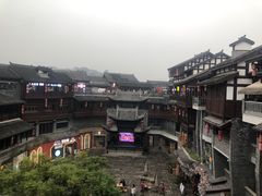 -磁器口古镇