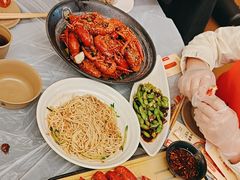-肥肥虾庄·金牌油焖大虾(东湖欢乐谷店)