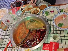 -山悦里 山野·鲜火锅(罗斯福广场店)