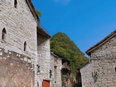 -高荡千年布依古寨旅游景区