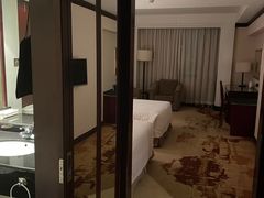 -北京保利大厦酒店(东四十条地铁站店)