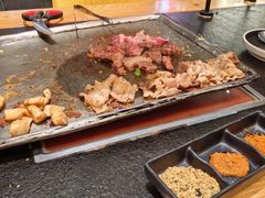 -犟牛家·榴莲烤肉(五棵松店)