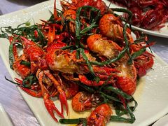 -巴厘龙虾·榜首油焖大虾(音乐学院·沿江酒馆店)