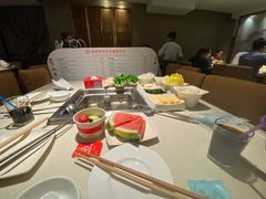 -海底捞火锅鲜切牛肉主题店(长寿路店)
