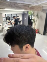 -宫铭烫发染发接发店