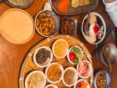 -包整·丝娃娃(一览甲秀楼风景店)