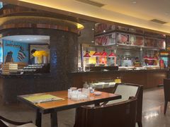 -岷山饭店-芝芝自助餐厅