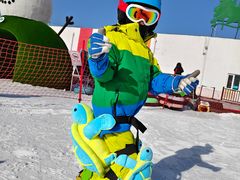 -华彬猛犸滑雪场