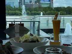 -MONICH牛排融合餐厅(和义大道购物中心店)