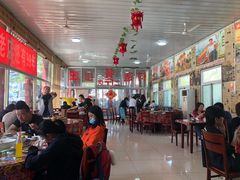 大堂-何适山庄 ·可团建(水长城P2停车场店)