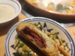 -洱火云南酸菜牛肉火锅(石景山当代商城店)