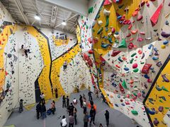 -问山MountQuest攀岩馆