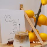 小巷里的小清新咖啡店，一起放轻松☕️