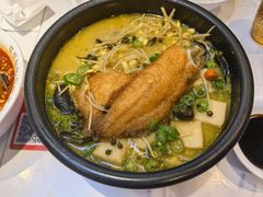 -渝是乎酸菜鱼·川渝小炒(新世界百货望京店)