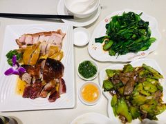-香港新发烧腊茶餐厅(水围店)