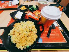 黄金蛋炒饭-老娘舅(杭州东站店)