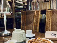 -斯多格书乡(北京大学畅春园店)