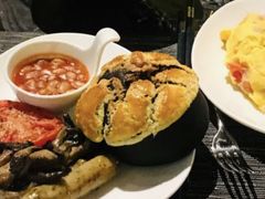 墨鱼汁菠萝包-长沙北辰洲际酒店-兰调全日餐厅