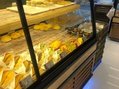面包甜点陈列柜-长乐饼家(五羊新城店)