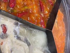 -渝里重庆火锅(航天城店)