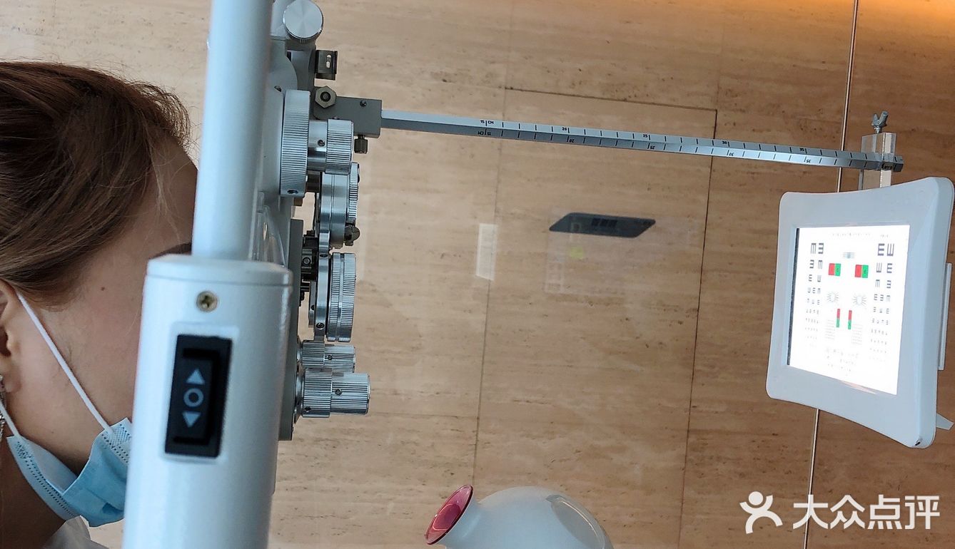 北京蔡司授权眼镜店~臻目视光