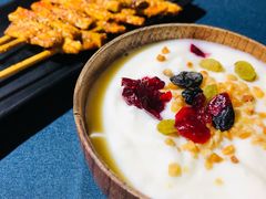 哈萨克传统手工酸奶-伊带伊路新疆美食府(呼家楼店)