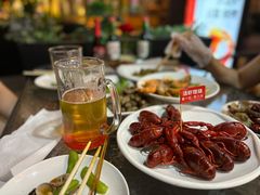 -霸气大叔干锅鸭头·龙虾烧烤·川菜·赛事直播(三里屯店)