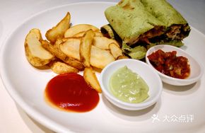 Mexican Cheese Chicken Roll