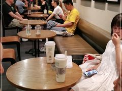 大堂-星巴克(宁波江东天伦店)