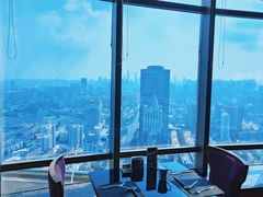 -怡豪大饭店·银顶旋转餐厅