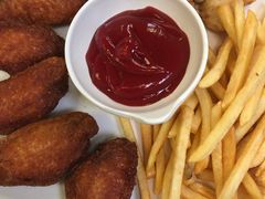 -河畔春天时尚餐厅