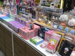 -泡泡玛特POPMART(杭州乐堤港店)