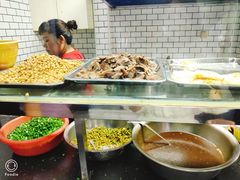 -覃肥叔桂林米粉(粮道街店)