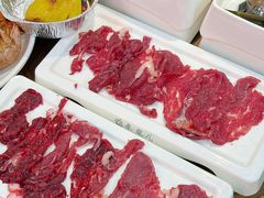 -来龍儿鲜切牛肉自助老火锅