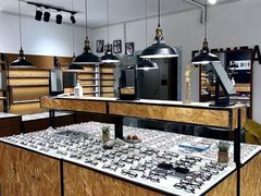 -罗伯特眼镜·蔡司官方授权(罗湖国贸店)